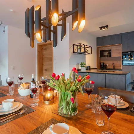 בית נופש Mountain Aquarius 5a *