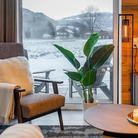 בית נופש Mountain Aquarius 5a *