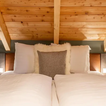 Mountain Aquarius 5a