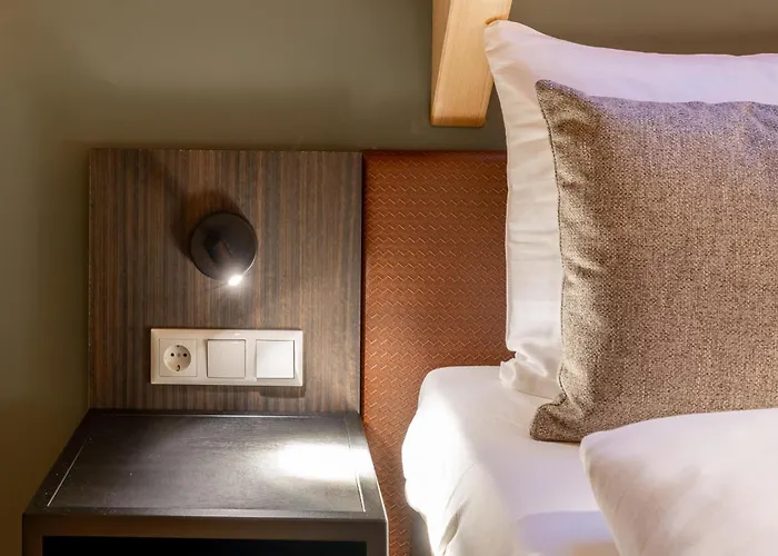 Mountain Aquarius 5a *