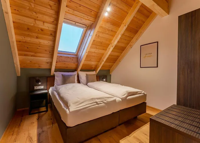 Mountain Aquarius 5a *